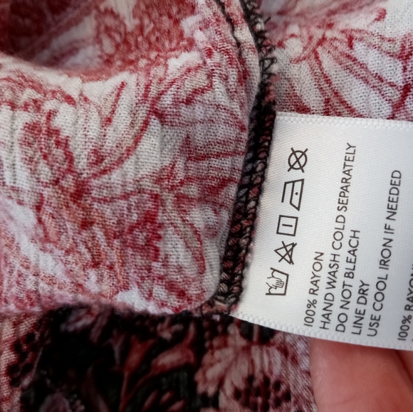 UO Staring At Stars Red Floral Cold Shoulder Dress - Picture 9 of 9